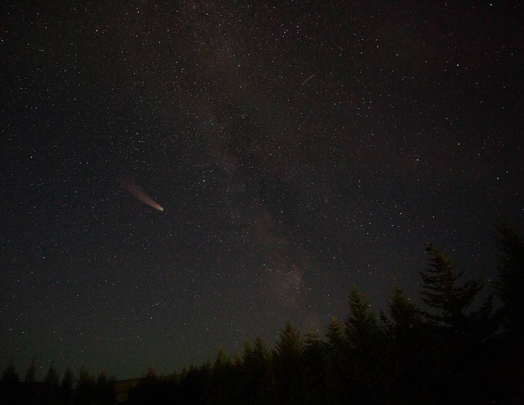 Photo Asteroid trajectory