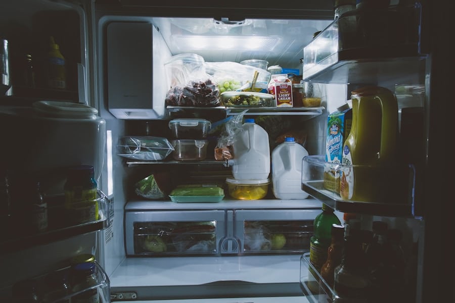 Photo How IoT-Connected Smart Refrigerators Are Reducing Food Waste