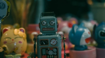 Photo "How AI Is Helping Professionals Transition Between Tech Careers"