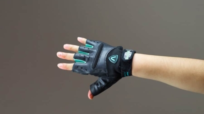 Photo "How Wearables Help Prevent Injuries in High-Impact Sports"