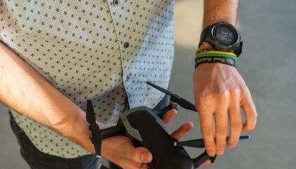 Photo "How Smart Insoles Track Gait for Elderly Mobility Assistance"