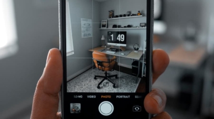 Photo "The Impact of AR in Enhancing Social Media Content Creation"