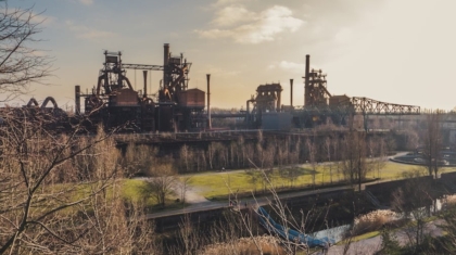 Photo "The Role of AI in Predicting the Environmental Impact of Industrial Activities"