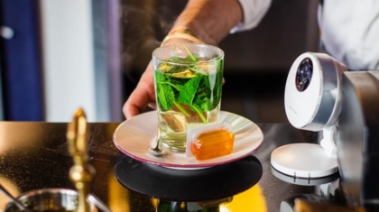 Photo The Future of Autonomous Robot Chefs in Hospitality