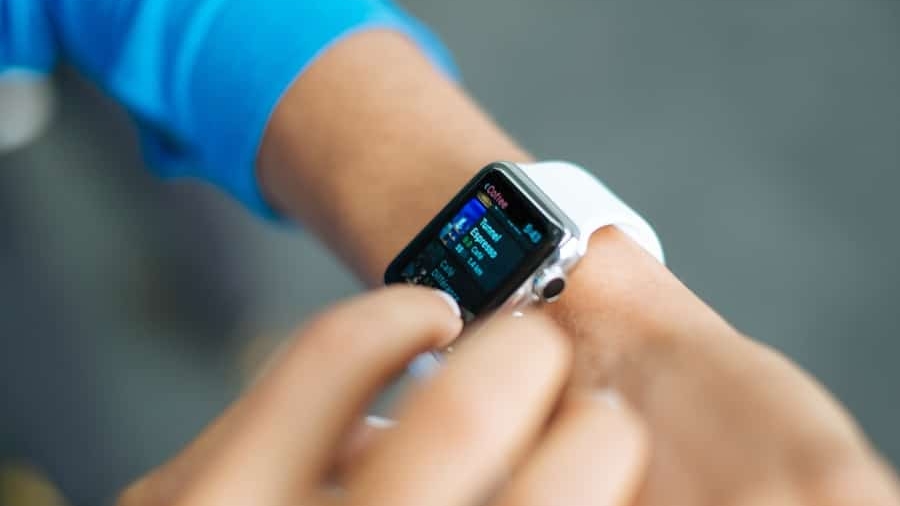 Photo "How Smart Wearables Are Detecting Early Signs of Heart Disease"