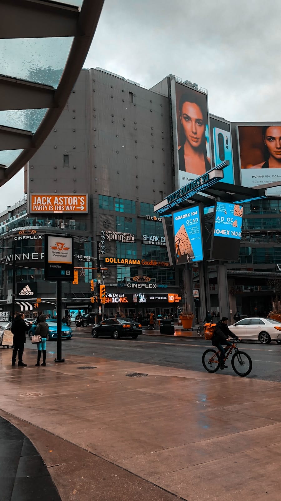 Photo "How Generative AI Is Enabling Hyper-Personalized Advertising"