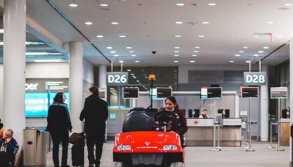 Photo The Future of Mobile Robots in Airport and Transport Hubs