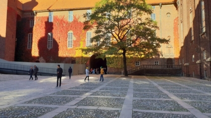 Photo "How Metaverse Environments Are Recreating Historical Experiences"