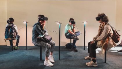 Photo "The Role of VR in Improving Public Speaking Confidence via Simulated Audiences"