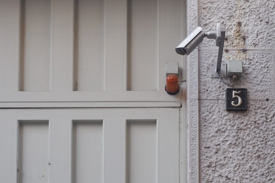 Photo "How to Build a Low-Cost Smart Doorbell with Video and Alerts"