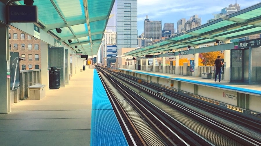 Photo "The Role of 5G in Enabling Real-Time Public Transit Updates"