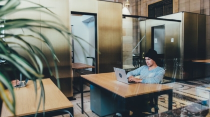 Photo "The Future of Wireless Workspaces for Remote Teams"