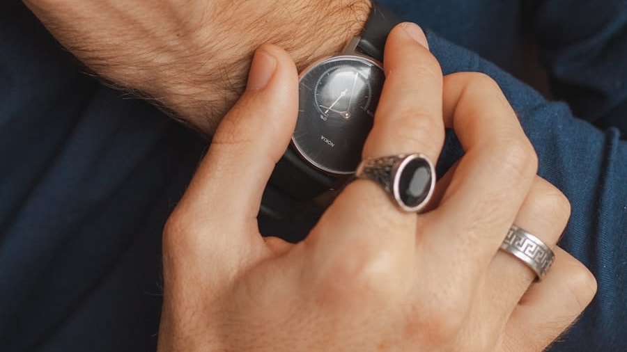 Photo "How Smart Watches Are Supporting Remote Medical Consultations"