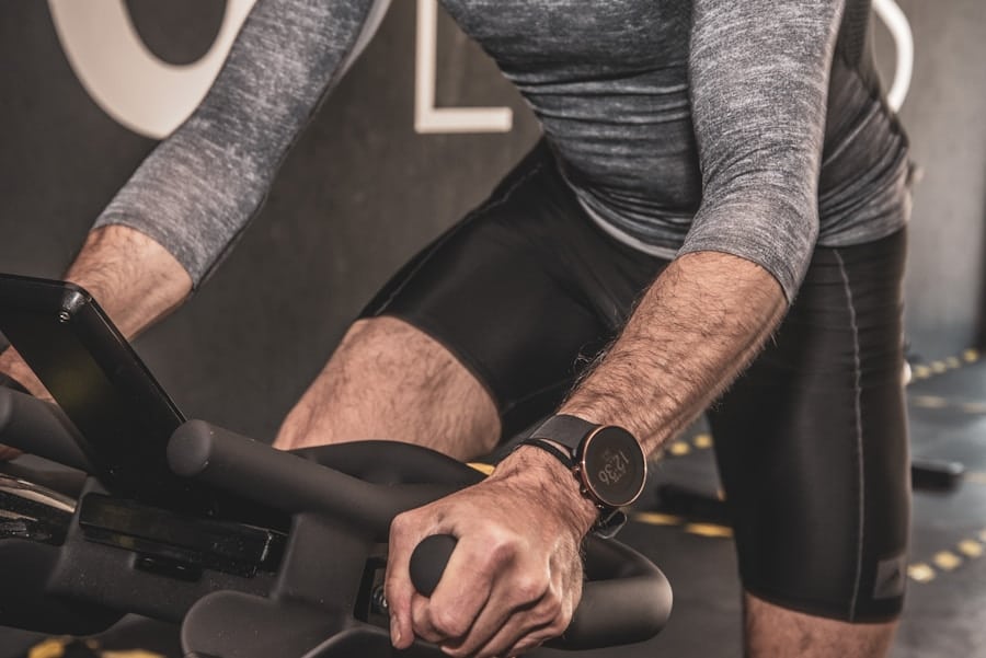 Photo "How AI in Wearables Is Supporting Personalized Fitness Plans"