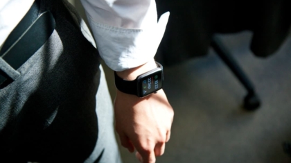 Photo Smartwatch tracking