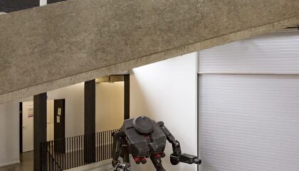 Photo How Robots Are Assisting in Museum and Exhibit Navigation