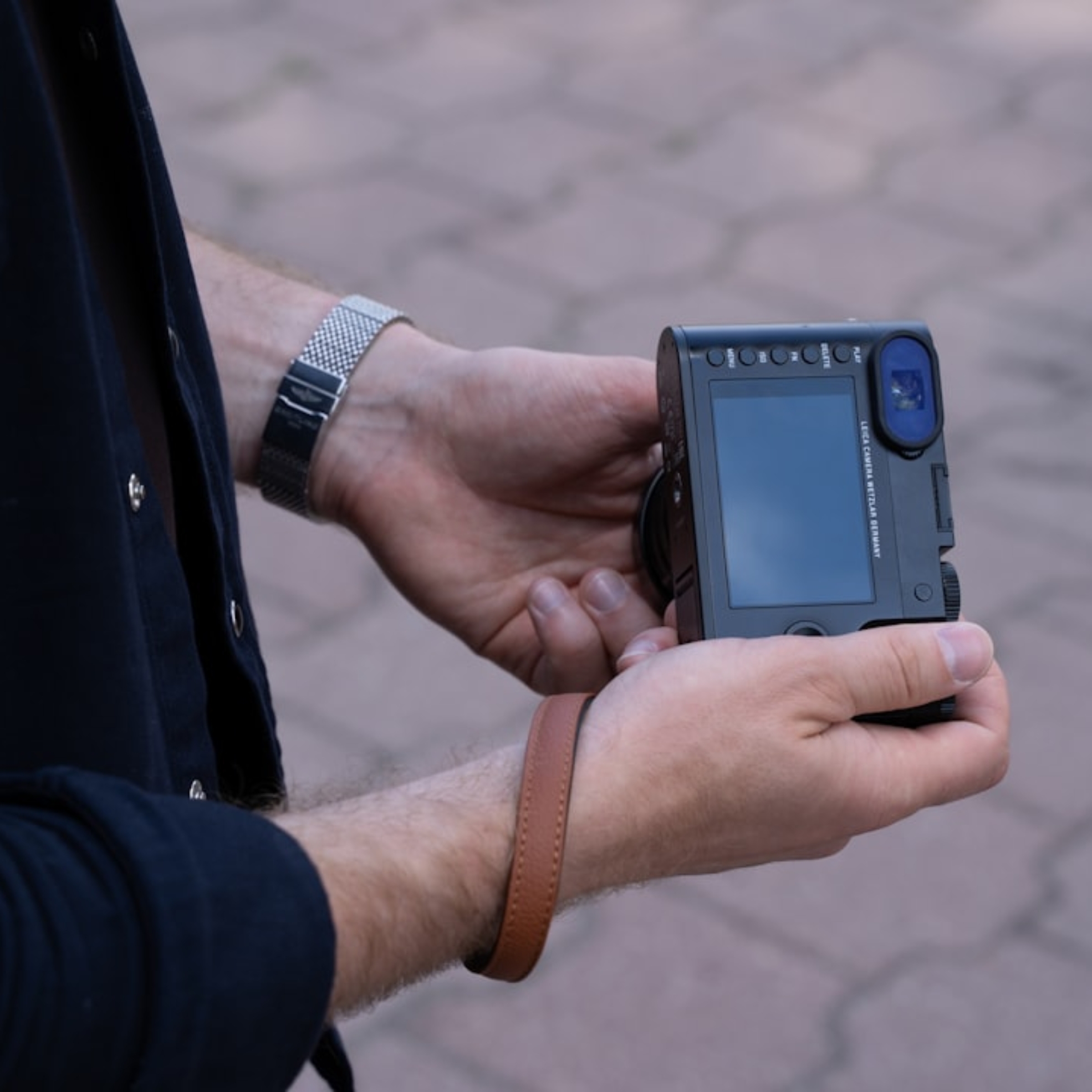 Photo Wearable translator devices
