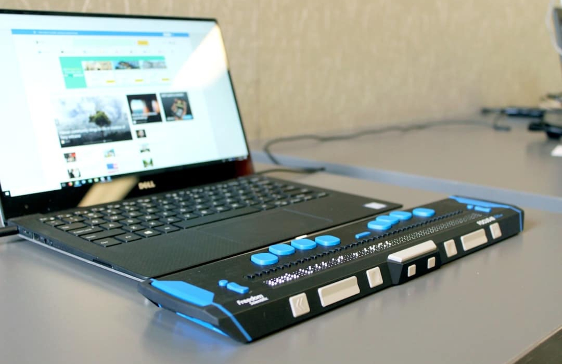 Photo Solar-powered laptop