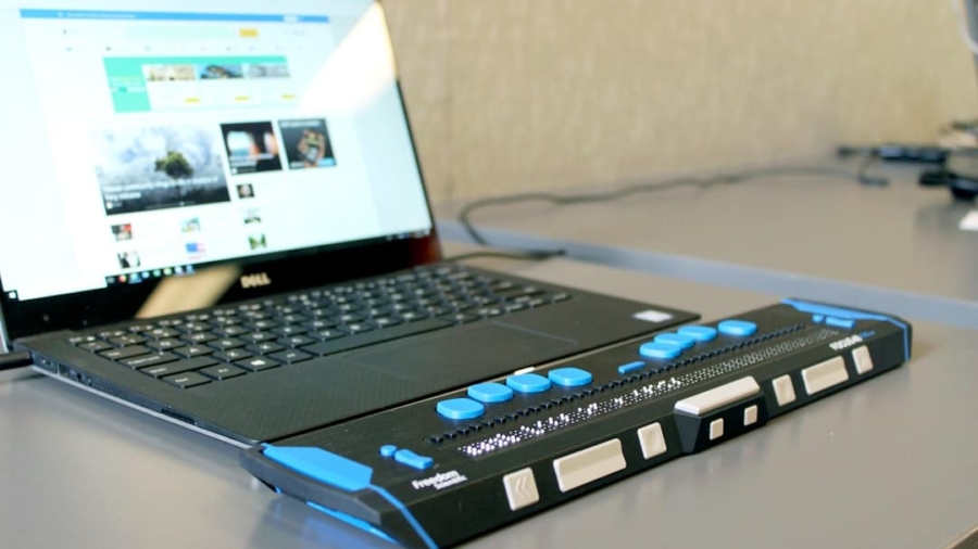 Photo Solar-powered laptop