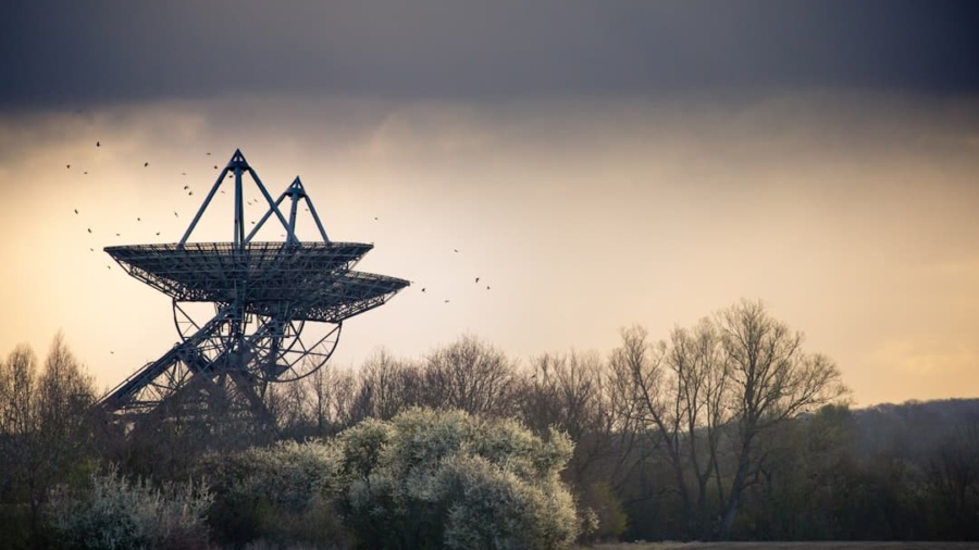 Photo Satellite dish