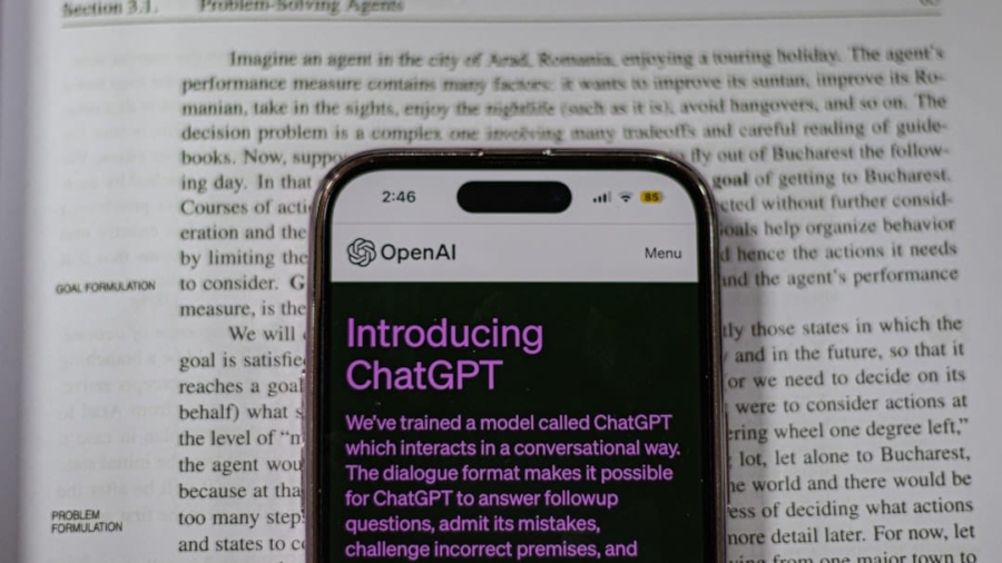 Photo Chatbot interface