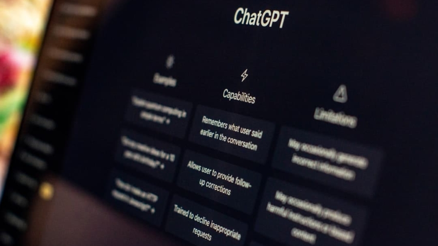 Photo Chatbot interface