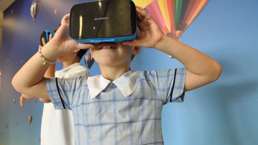 Photo Augmented Reality Classroom