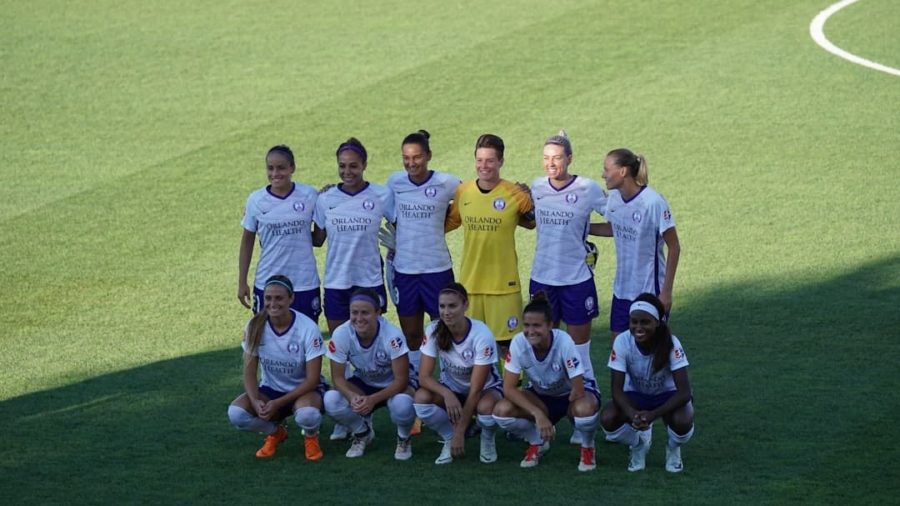 Photo Diverse team