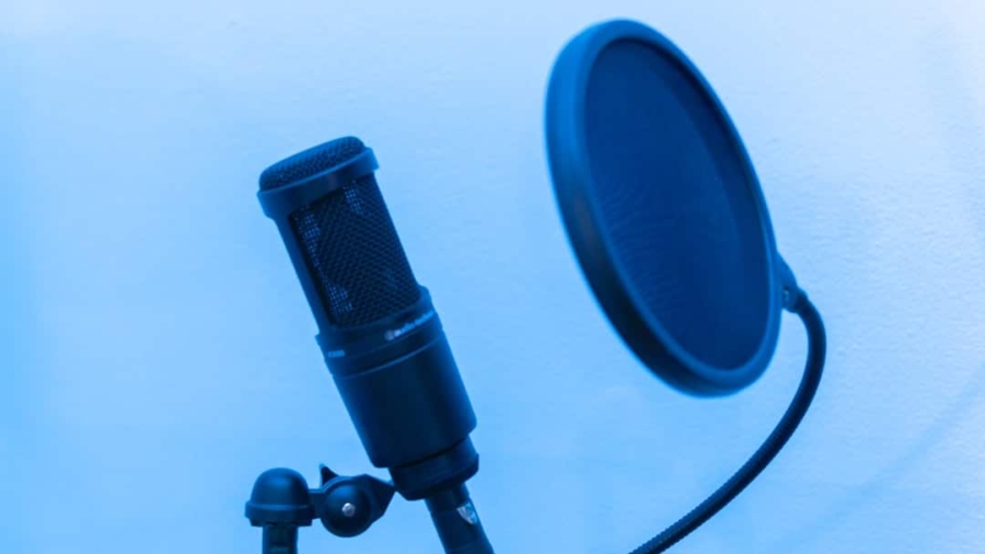 Photo Voice-controlled assistant
