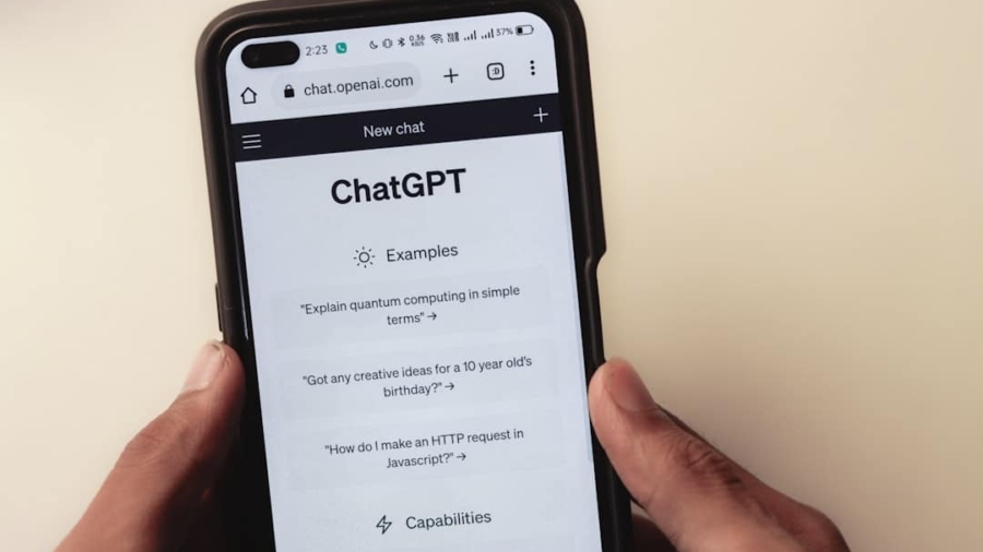 Photo Chatbot interface