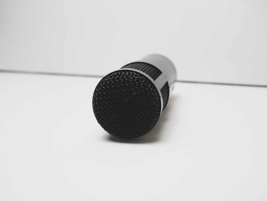 Photo Voice-controlled speaker
