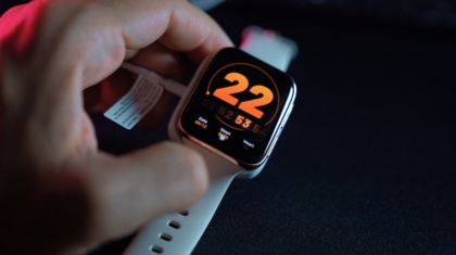 Photo Wearable Fitness Devices