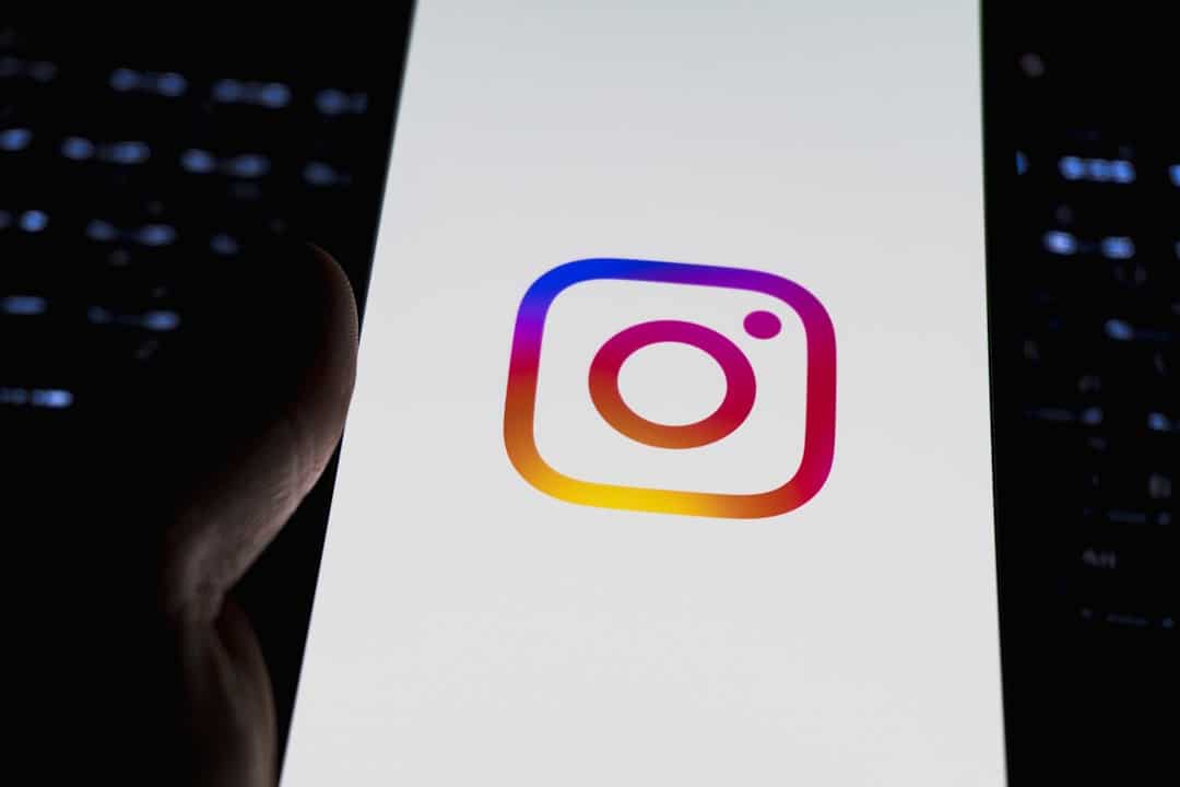 Photo Facebook and Instagram Algorithms