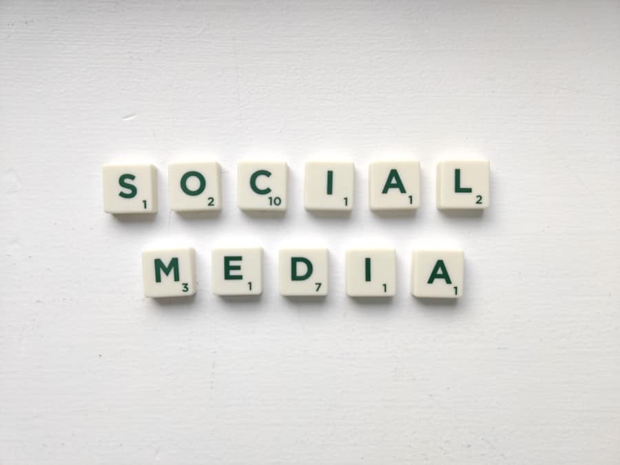 Photo Decentralized Social Media