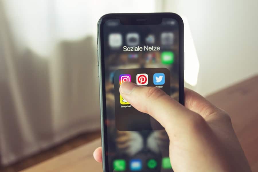 Photo Stay Safe Social Media Apps