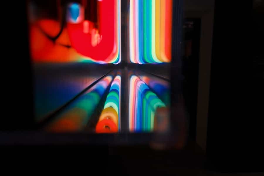 Photo Holographic Displays