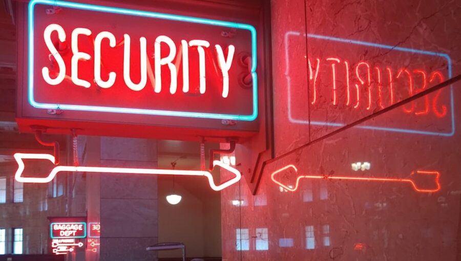 Photo Cybersecurity Weaknesses