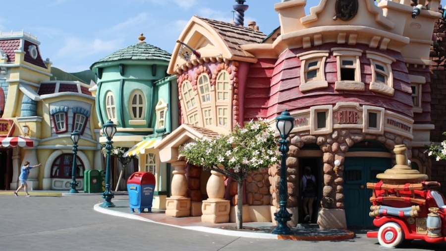Photo Mixed Reality Theme Parks