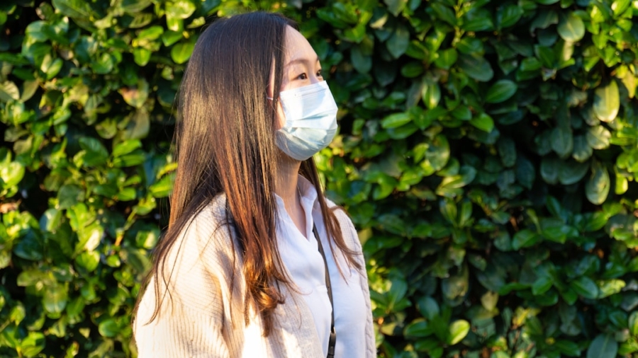 Photo Wearables for Monitoring Air Quality Exposure
