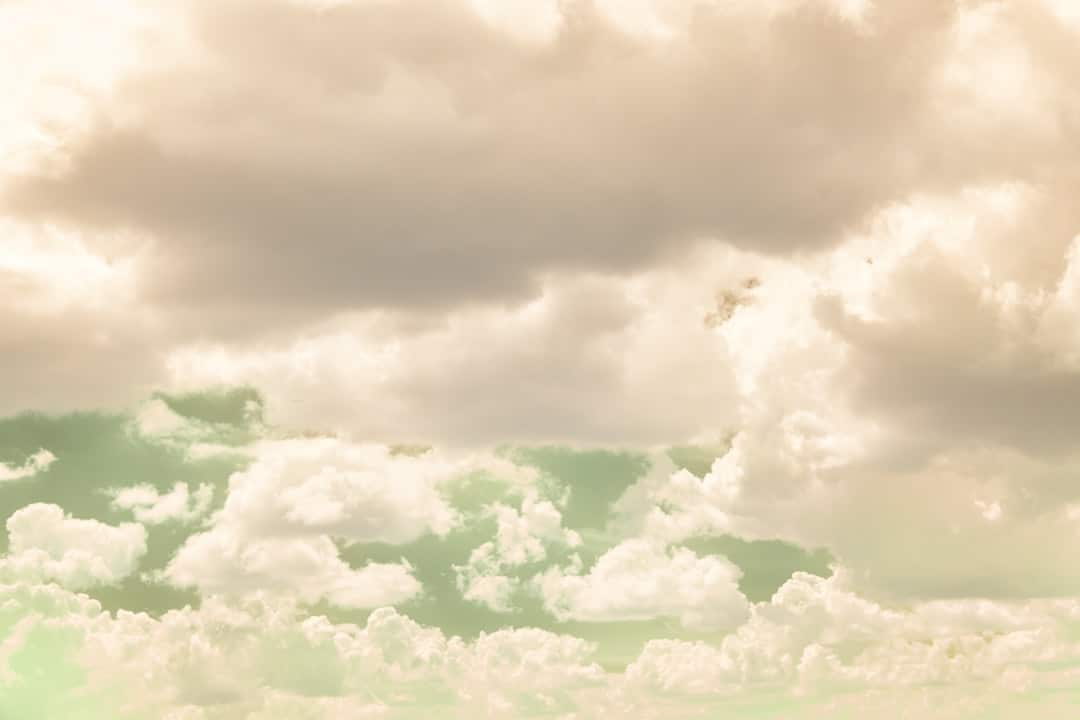 Photo Green Cloud Computing