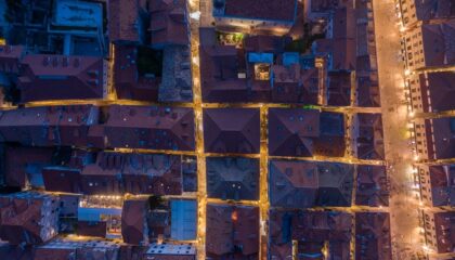 Photo IoT Data Shapes Urban Development