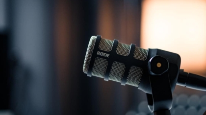 Photo AI-Powered Voice Interaction