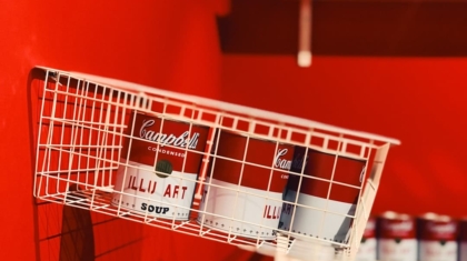 Photo Metaverse Shopping