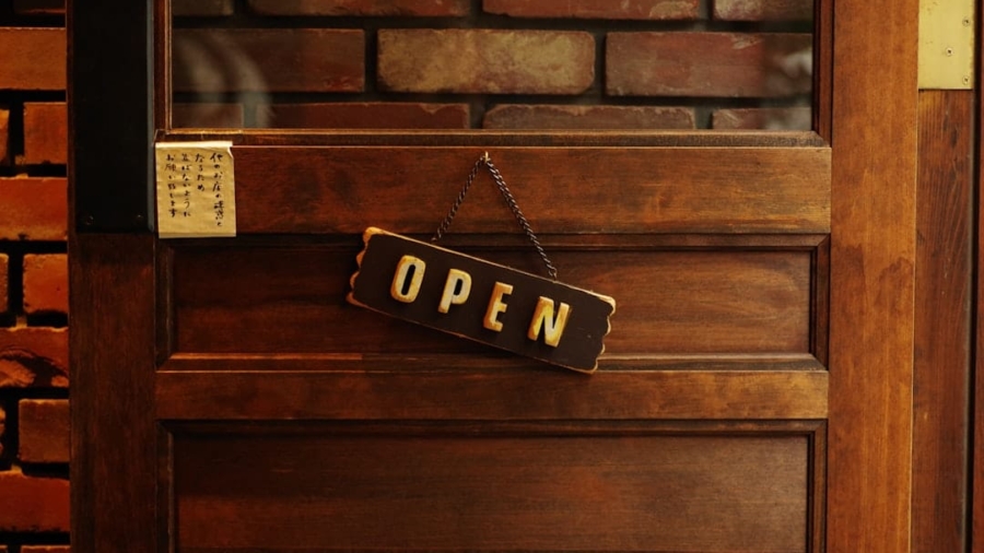 Photo Small Businesses, AI, Competitive Advantage