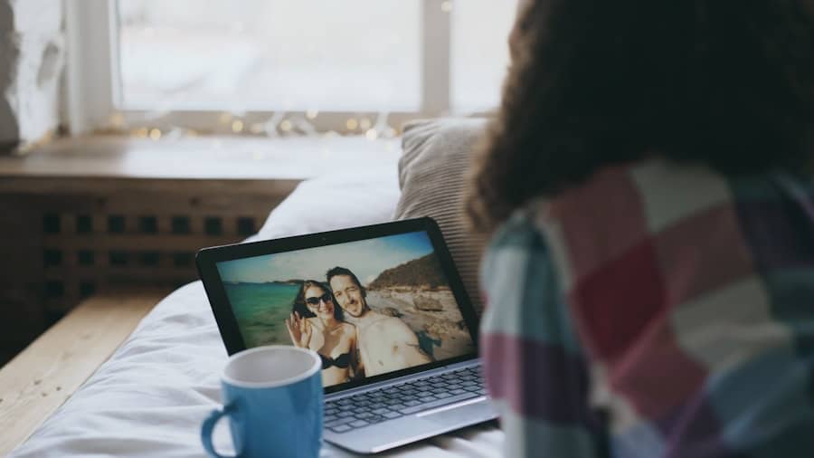 Photo online social interaction