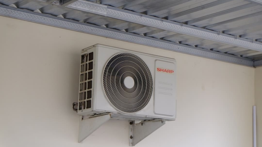 Photo IoT and AI Optimize Indoor Air Quality and Energy Use