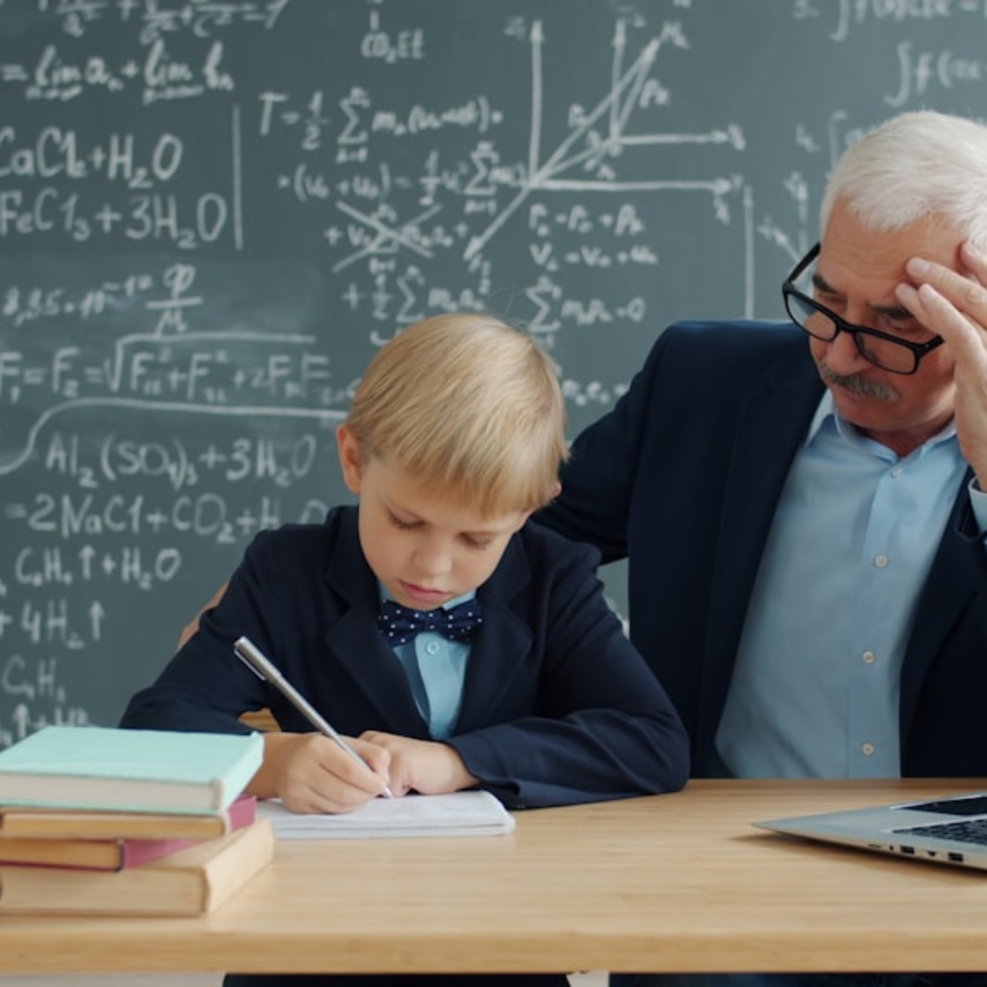 Photo Tutors vs Classroom Teachers