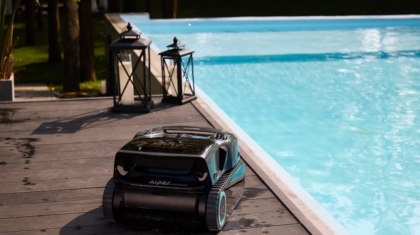 Photo Robotic Pool Cleaners