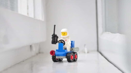 Photo Social Robots for Autism Therapy and Education