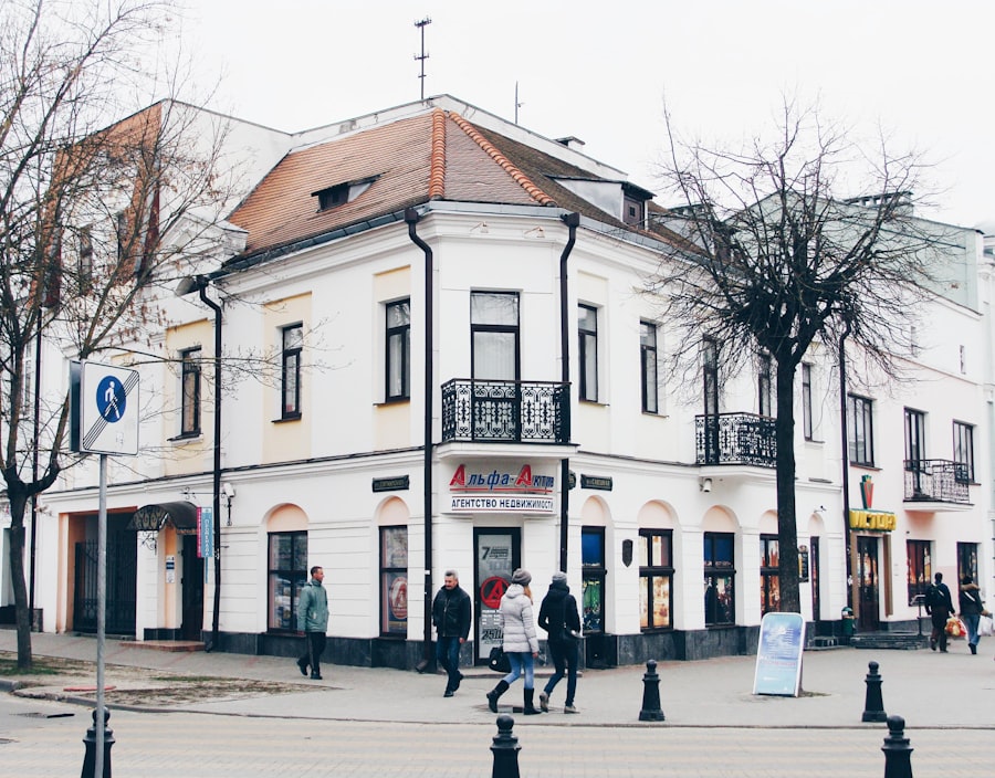 Tokenized Real Estate: Investing with $50 via Blockchain 4 Photo Real Estate Investing